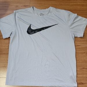Nike Men's Gray T-Shirt with Camouflage Logo